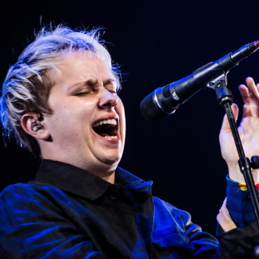 Nothing But Thieves