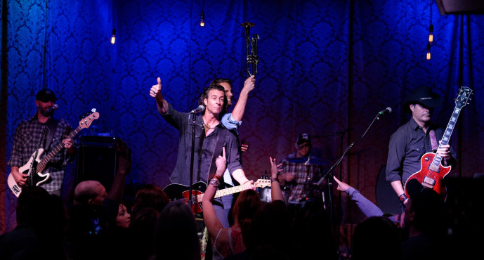 Roger Clyne And The Peacemakers
