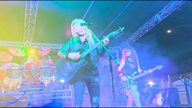 Hairbangers Ball