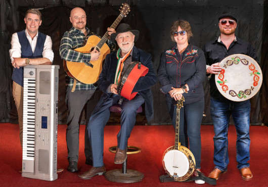 Derek Warfield and the Young Wolfe Tones