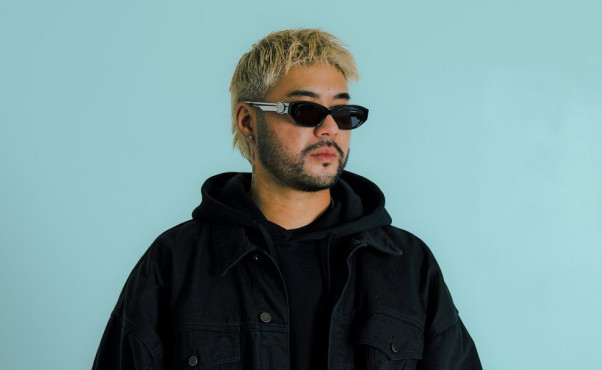 Wax Motif