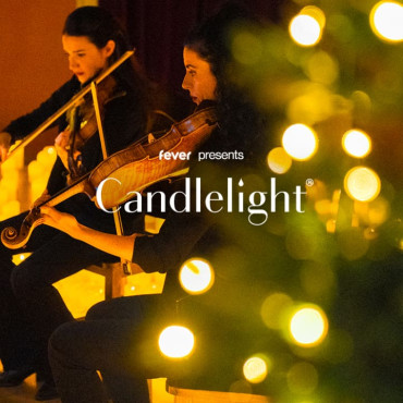 Candlelight: Christmas Classics