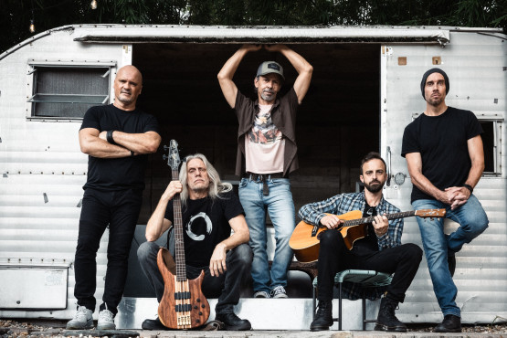 Given to Fly - A Tribute to Pearl Jam