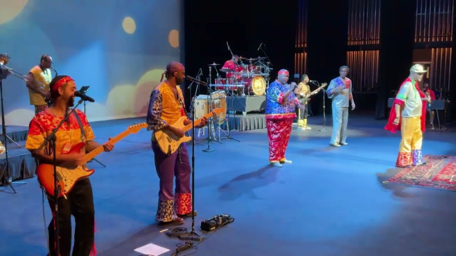 Fantasy - The Earth, Wind and Fire Experience