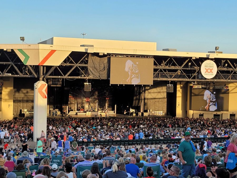 Dos Equis Pavilion