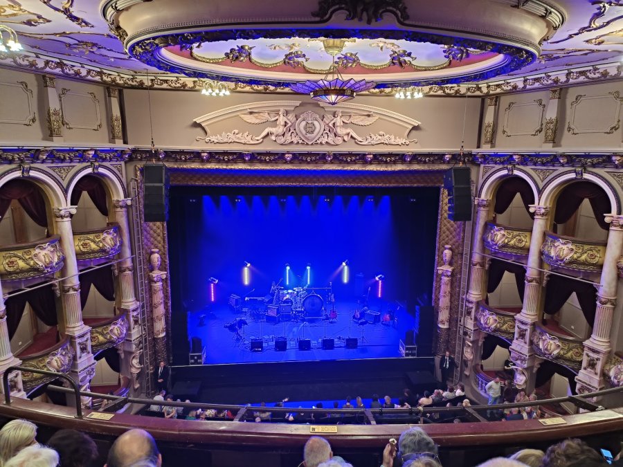 Saint James Theatre — photo 2 of 4