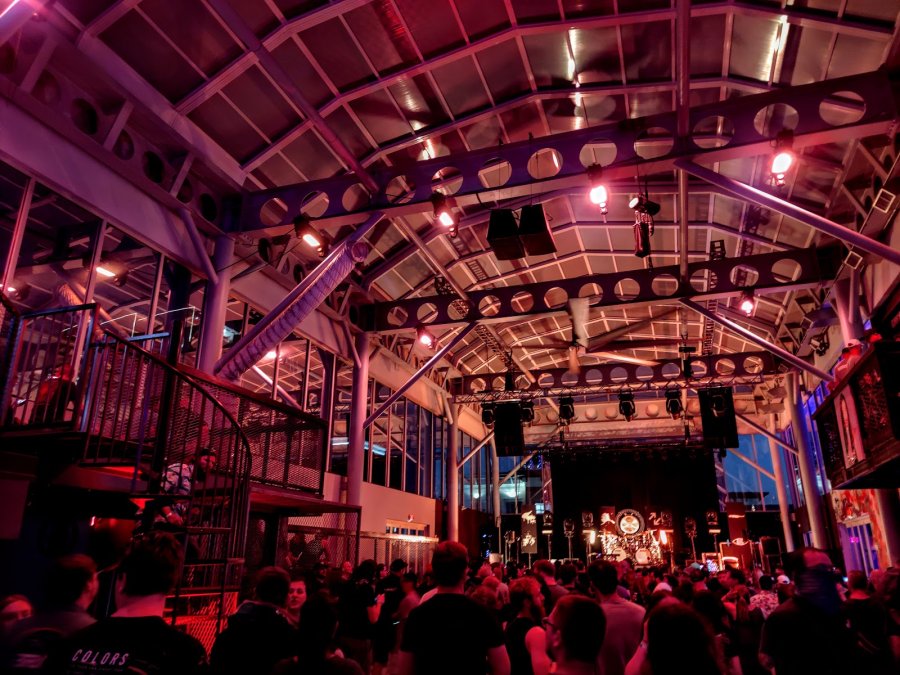 Warehouse Live — photo 3 of 4