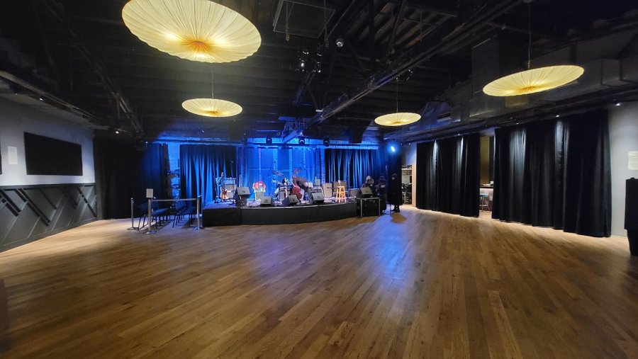 Evanston Space — photo 2 of 4