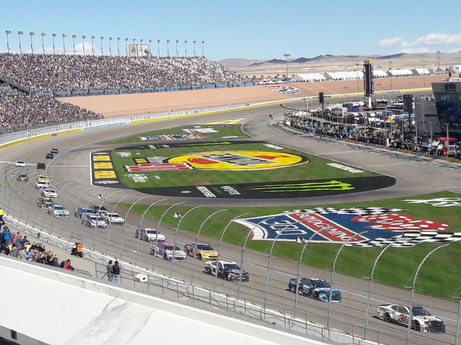 Las Vegas Motor Speedway — photo 2 of 4