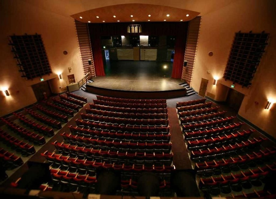 Klein Memorial Auditorium — photo 2 of 4