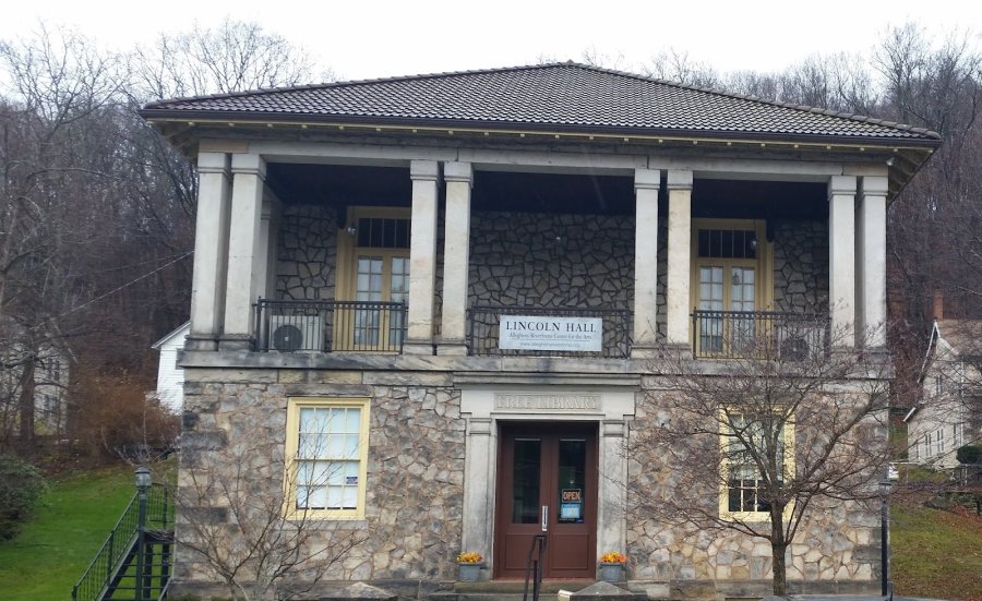 Lincoln Hall