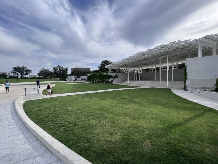 Moody Amphitheater — photo 3 of 4