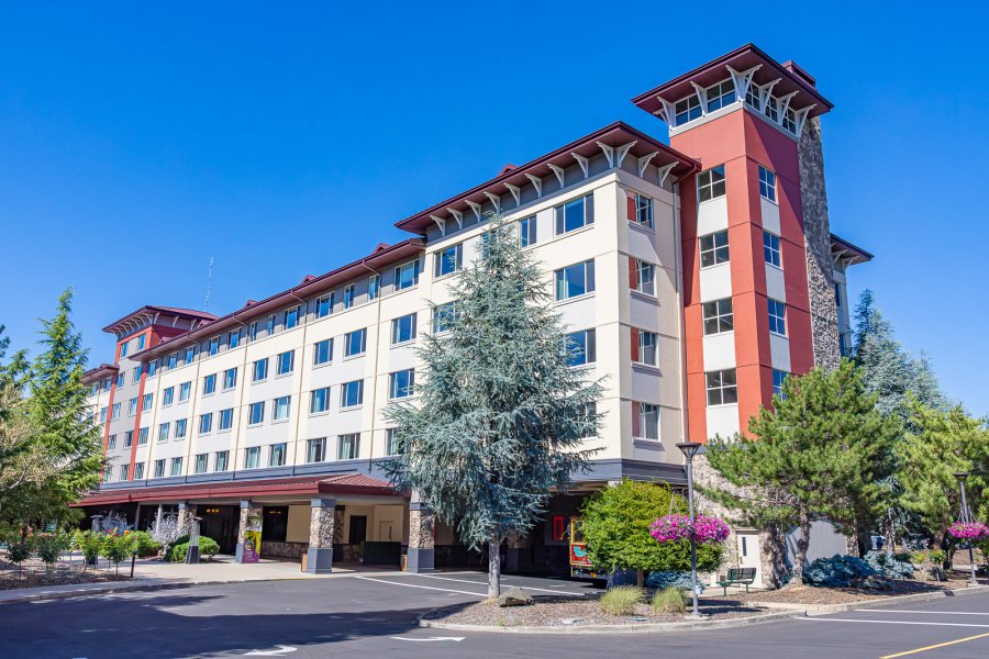 Seven Feathers Hotel & Casino