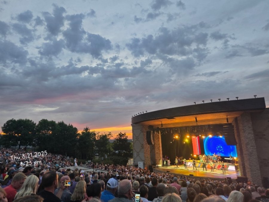 Sandy Amphitheater — photo 4 of 4