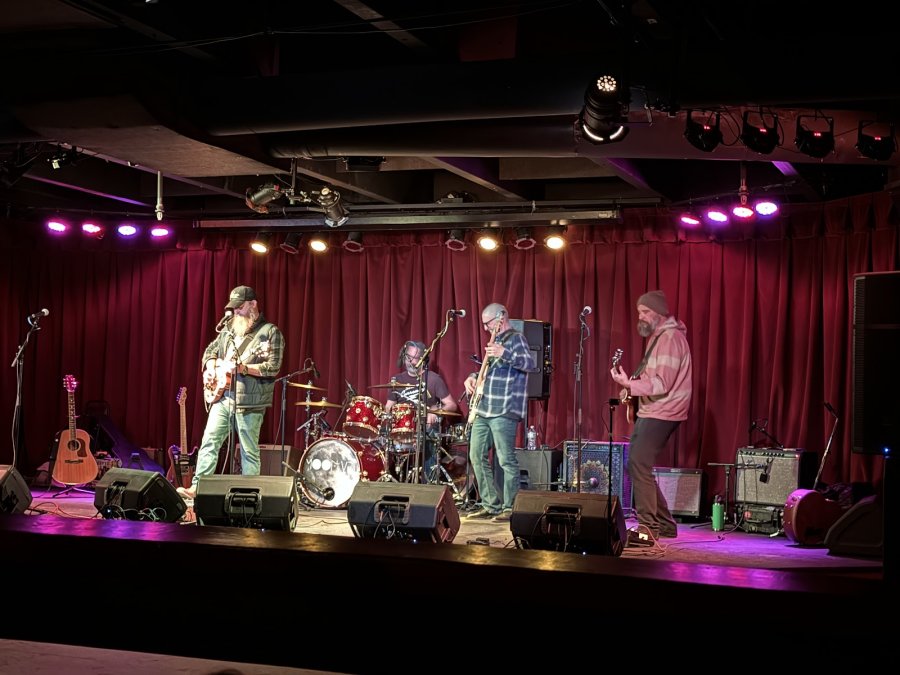 Lulu's Downtown — photo 2 of 4