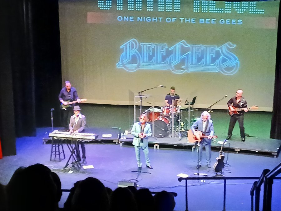 Lyric Theatre — photo 2 of 4