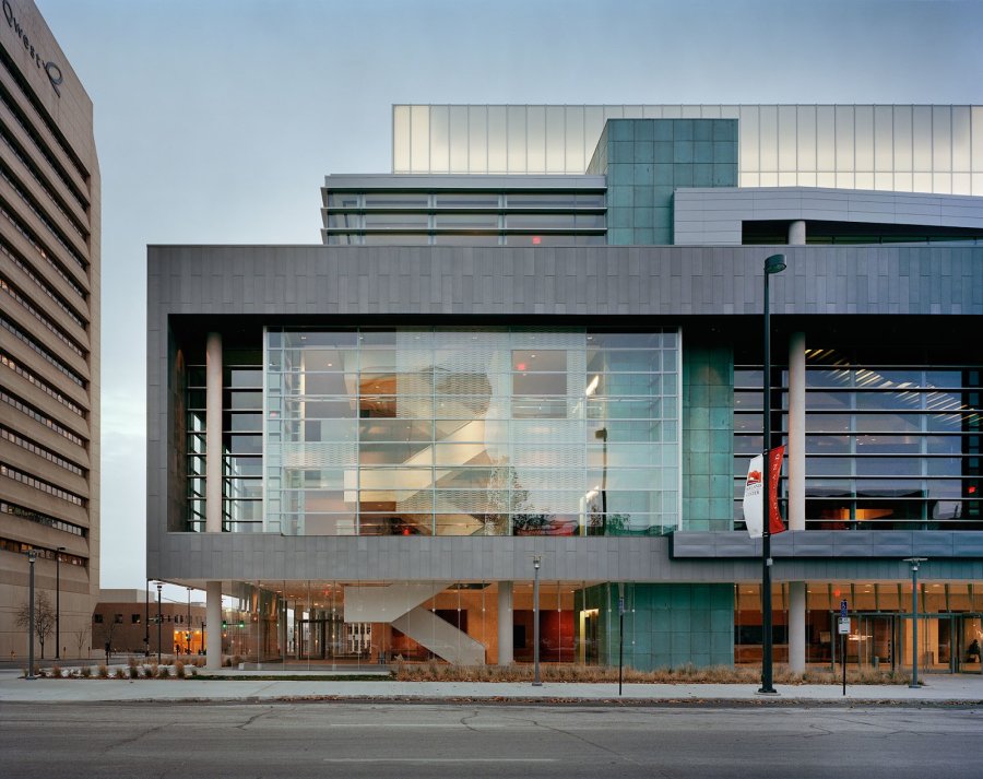 Kiewit Hall At Holland Performing Arts Center — photo 2 of 4
