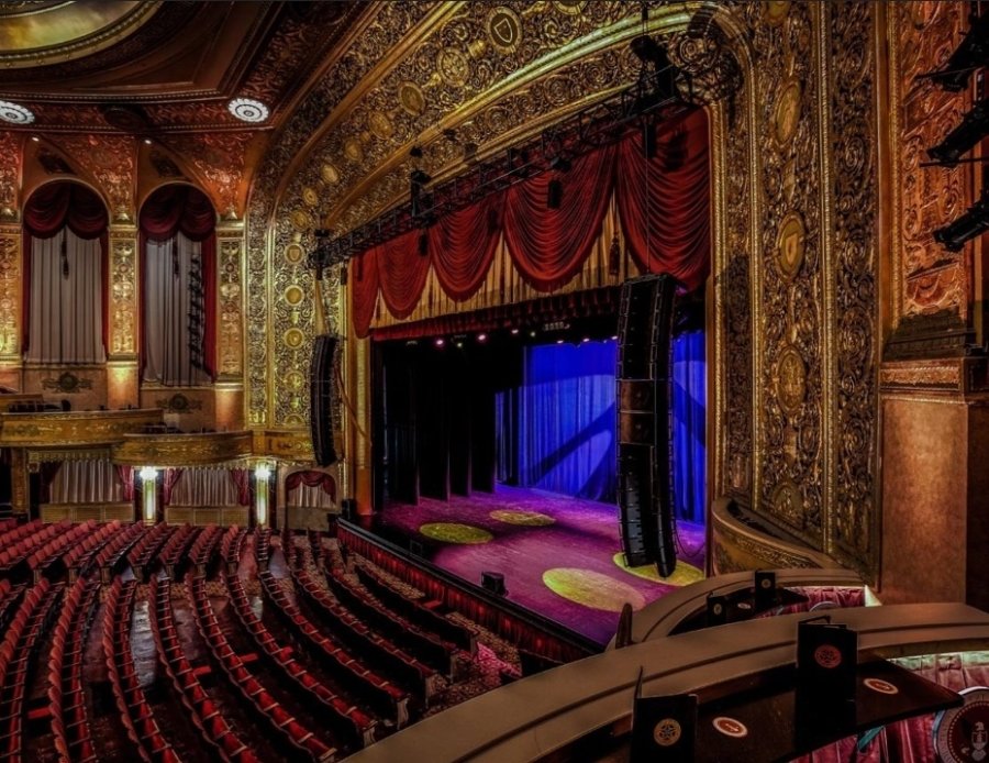 Warner Theatre — photo 2 of 4