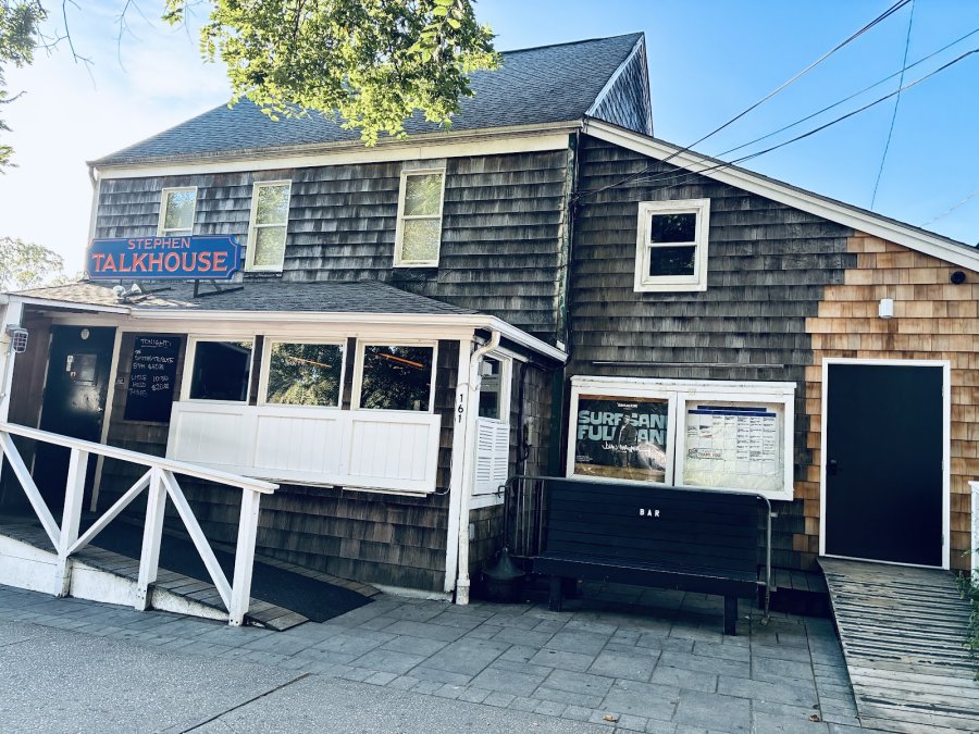 Stephen Talkhouse — photo 2 of 4