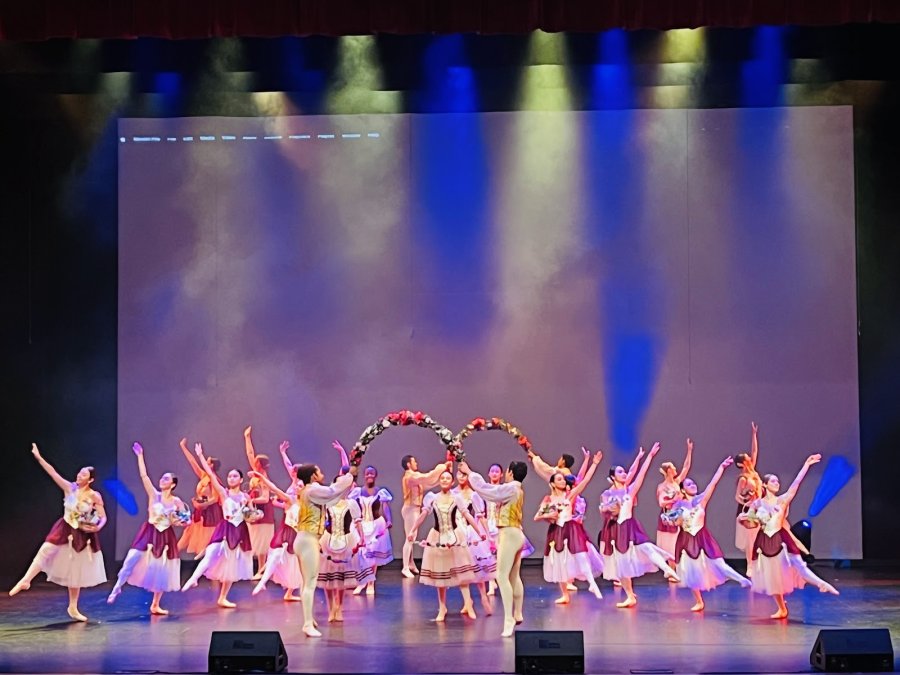 Bell Performing Arts Centre — photo 2 of 4