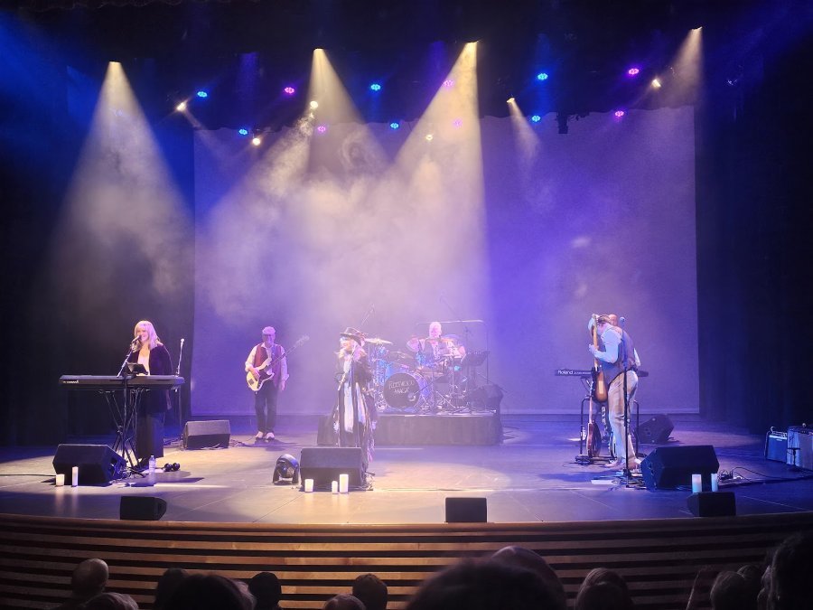Grosvenor Theatre At Kay Meek Arts Centre — photo 2 of 4