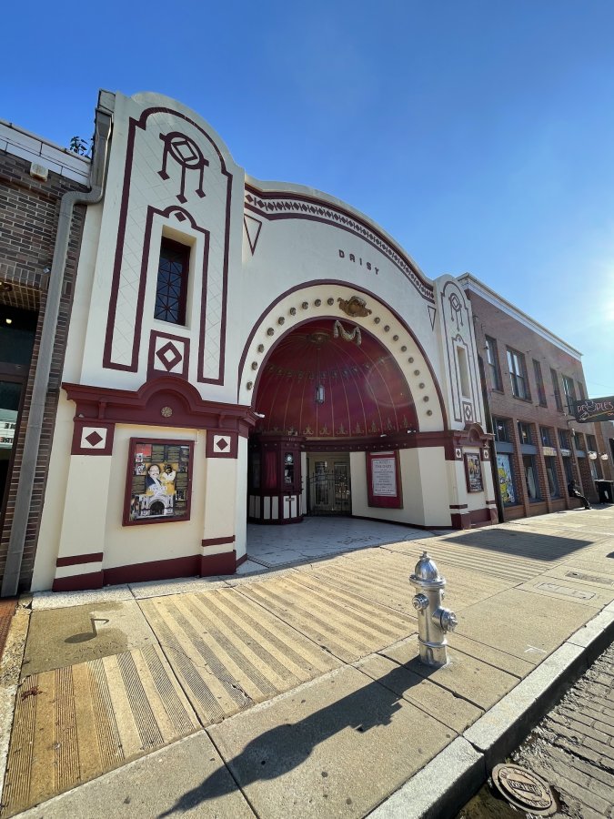 New Daisy Theatre — photo 3 of 4