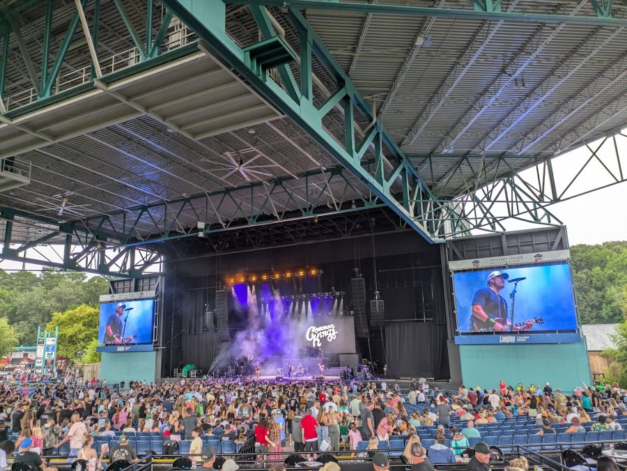 Veterans United Home Loans Amphitheater — photo 2 of 4