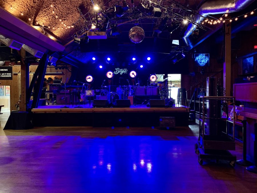 Belly Up Tavern — photo 2 of 4