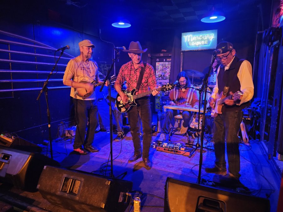 Mercury Lounge — photo 3 of 4
