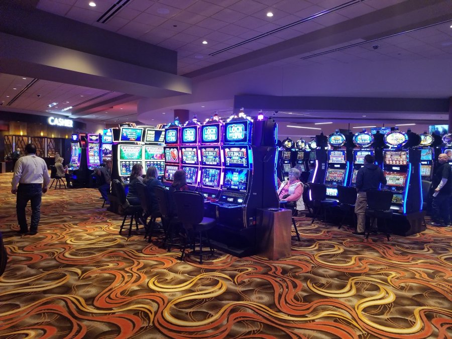 Dakota Magic Casino — photo 3 of 4