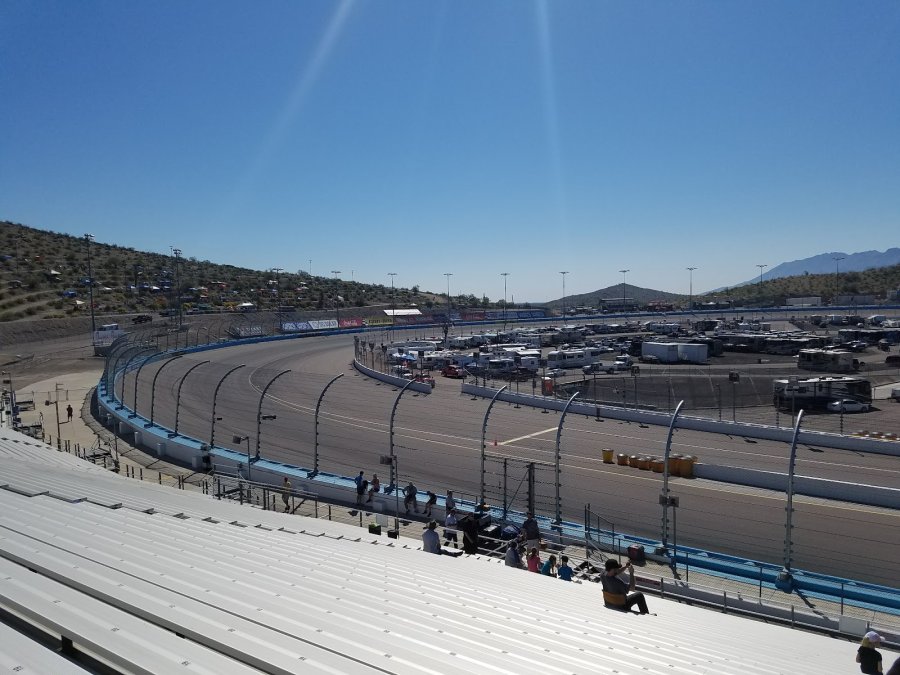 Phoenix Raceway — photo 2 of 4