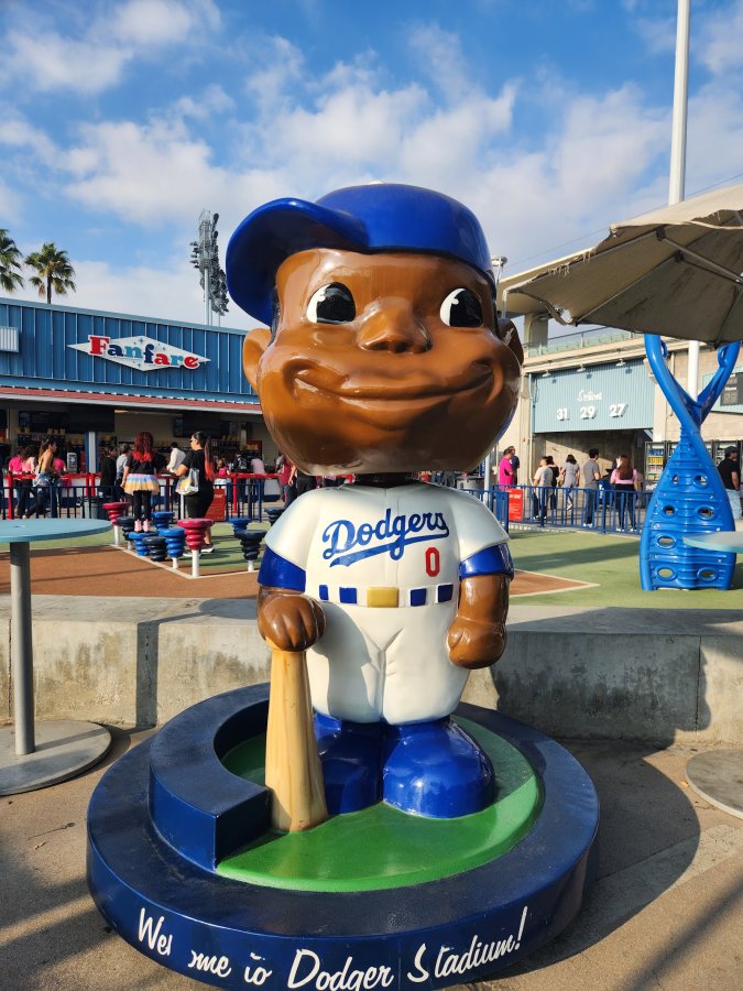 UNIQLO Field at Dodger Stadium — photo 2 of 4