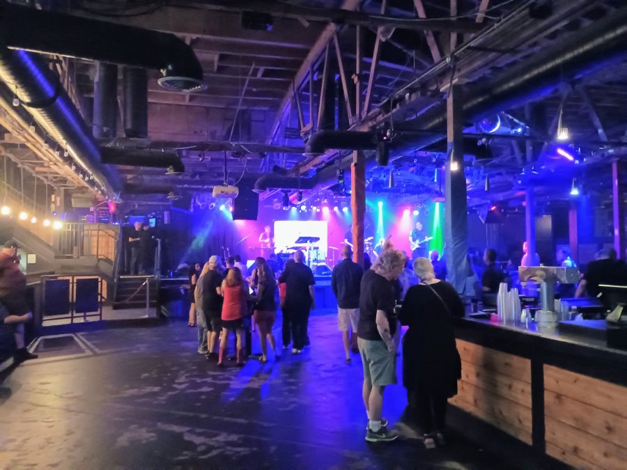 Joe's Bar On Weed St. — photo 2 of 4