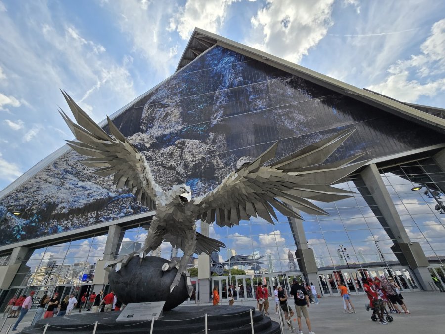 Mercedes-Benz Stadium — photo 2 of 4