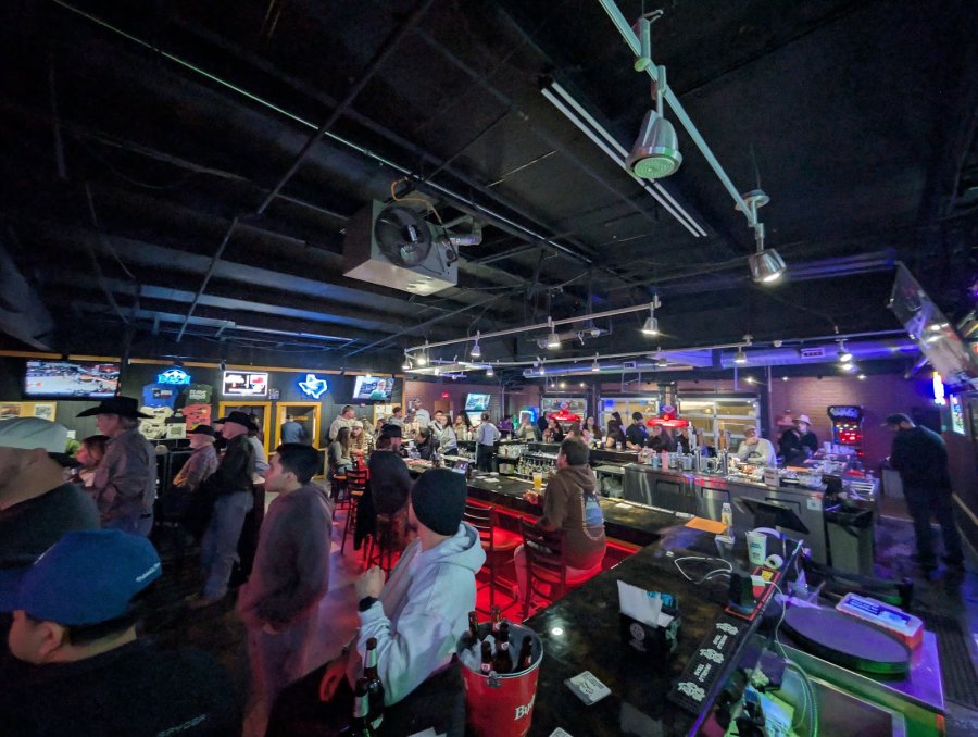 Hoot's Pub — photo 4 of 4