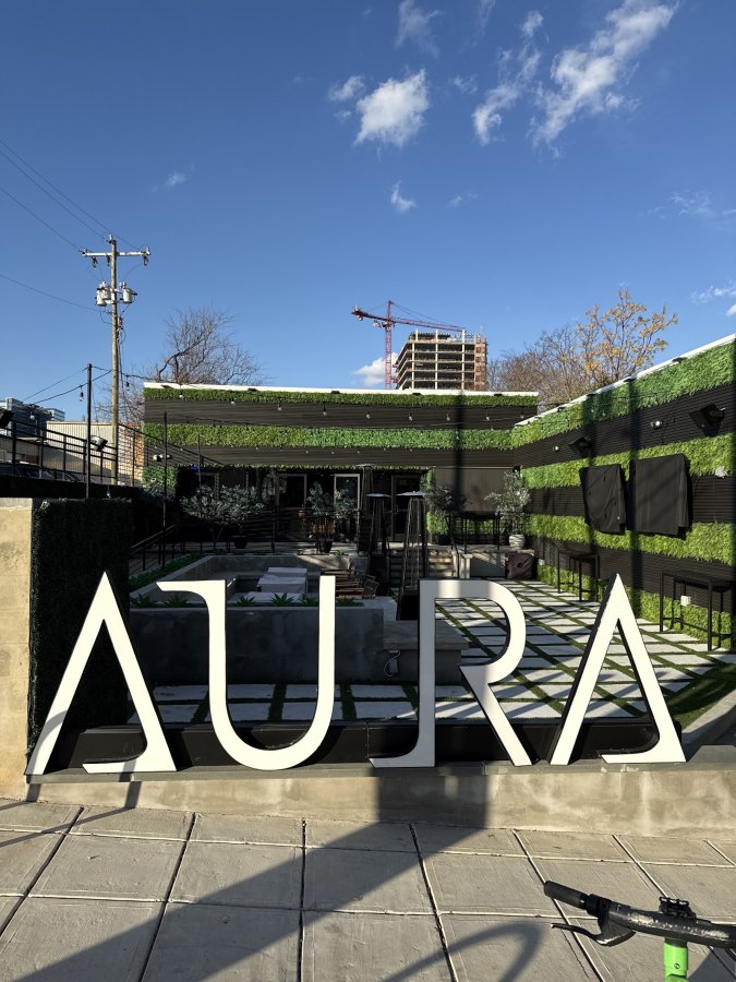Aura Lounge & Nightclub — photo 2 of 4