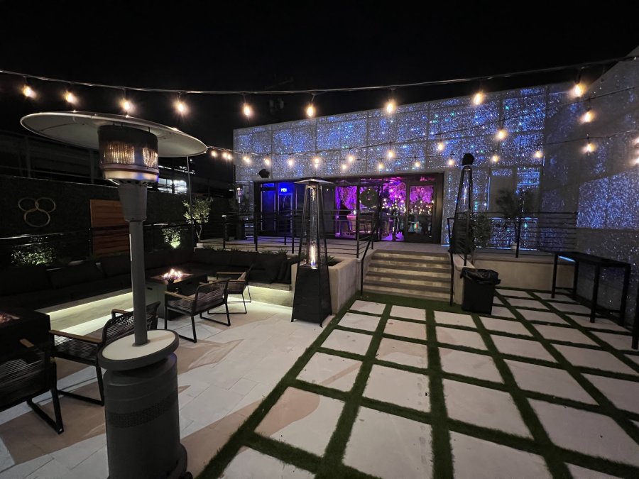 Aura Lounge & Nightclub — photo 3 of 4