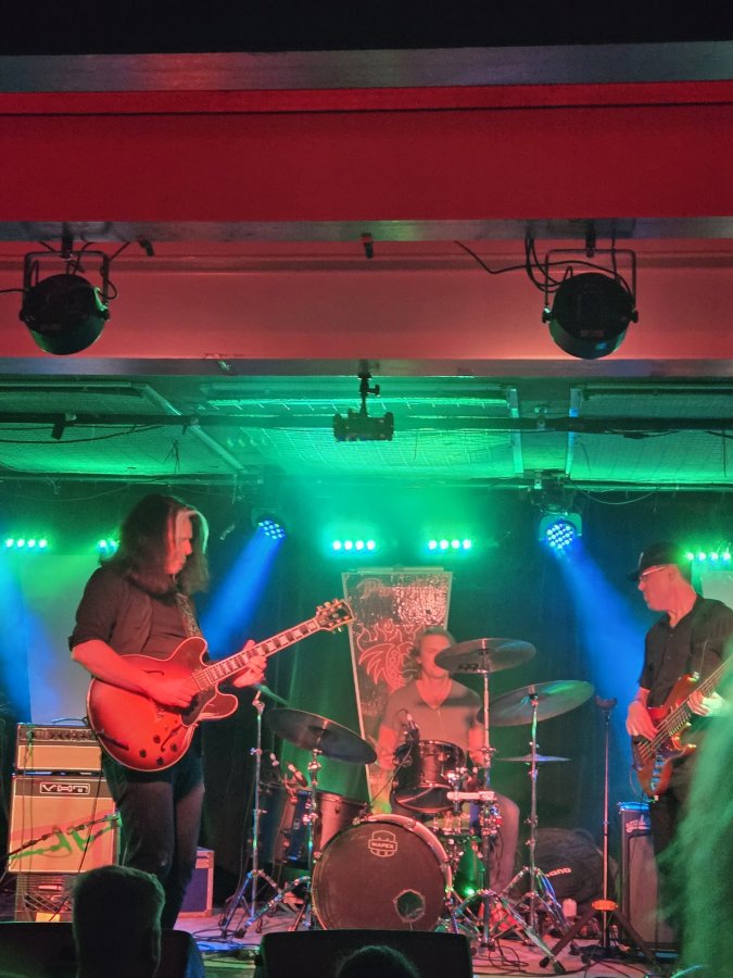 Piranha Bar — photo 3 of 4