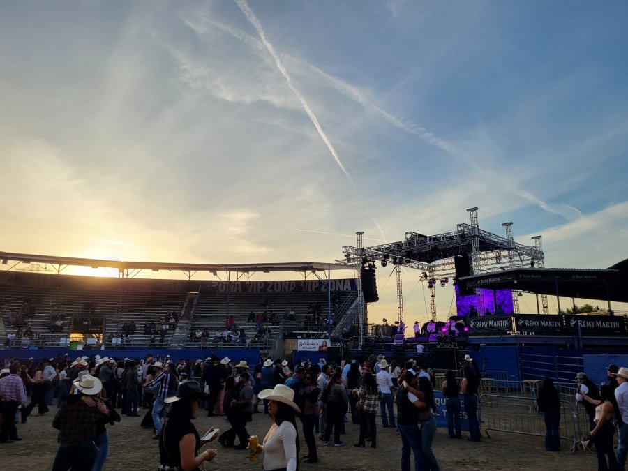 Pico Rivera Sports Arena — photo 2 of 4