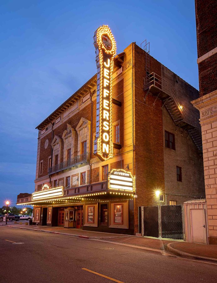 Jefferson Theatre — photo 3 of 4