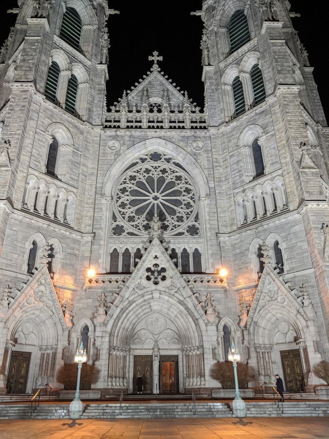Cathedral Basilica of the Sacred Heart — photo 4 of 4