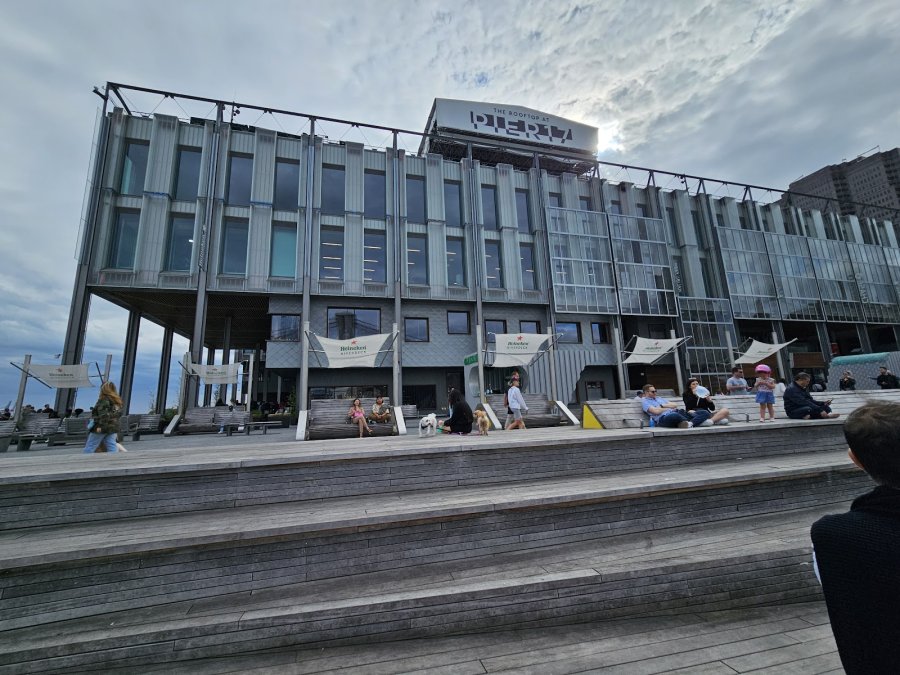 The Rooftop at Pier 17 — photo 4 of 4