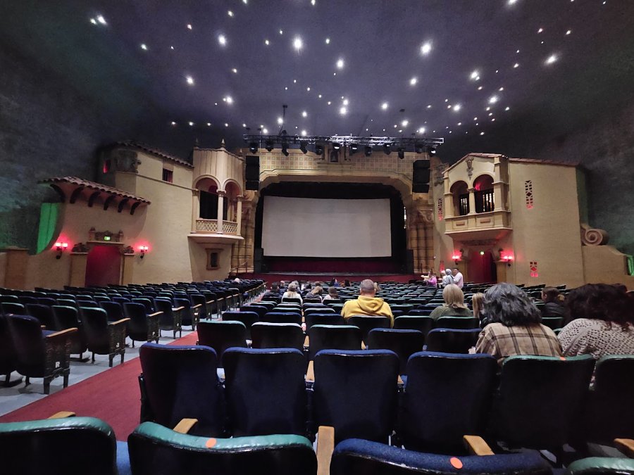 Hanford Fox Theatre — photo 3 of 4