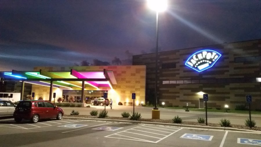 Jackpot Junction Casino Hotel — photo 2 of 4