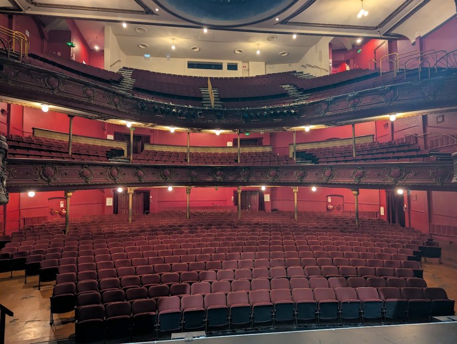 Opera House — photo 3 of 4