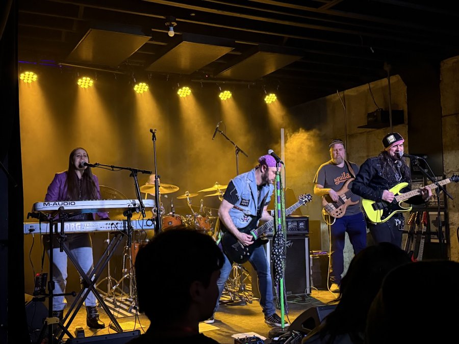 Sidestage — photo 2 of 4