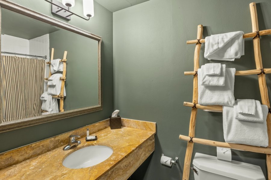 The Marigold Room at Hotel Glorieta — photo 4 of 4