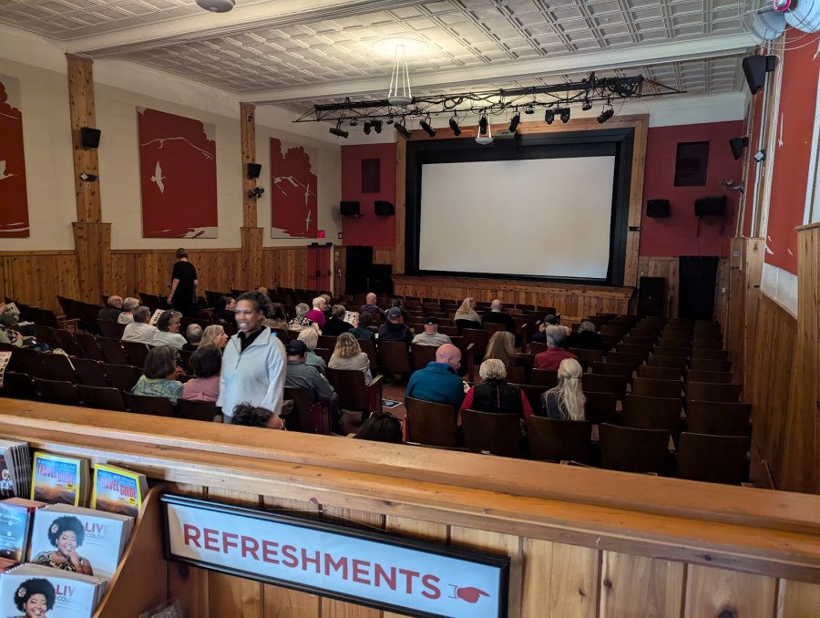 Colonial Theatre — photo 4 of 4