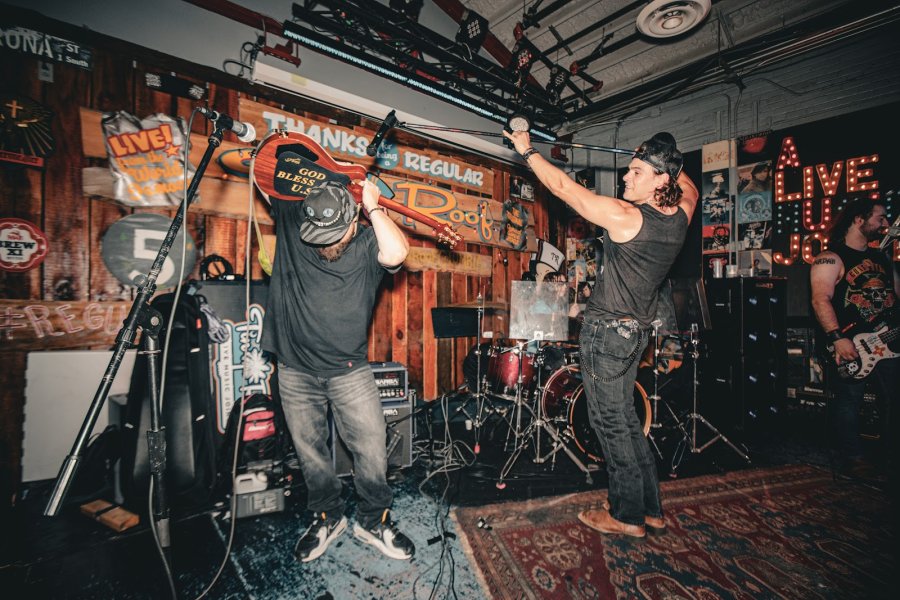 The Senate at Tin Roof — photo 4 of 4