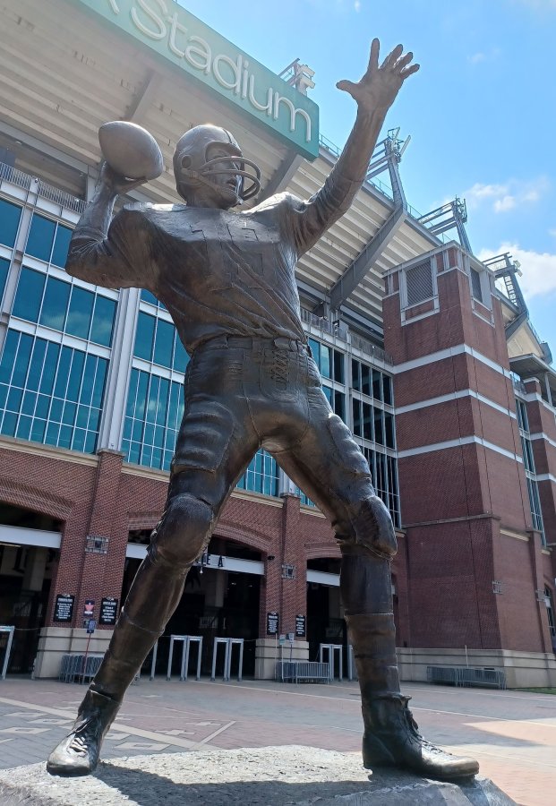 M&T Bank Stadium — photo 3 of 4